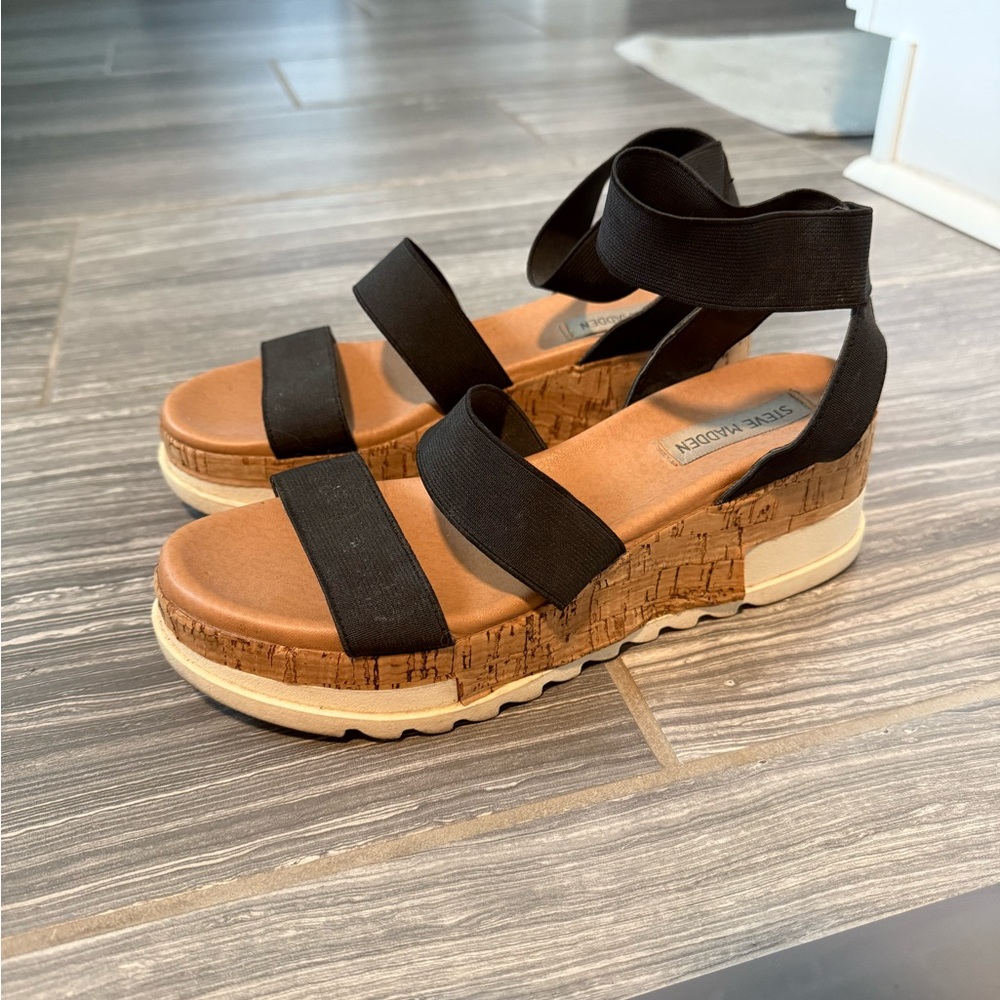 Steve Madden Platform Sandals